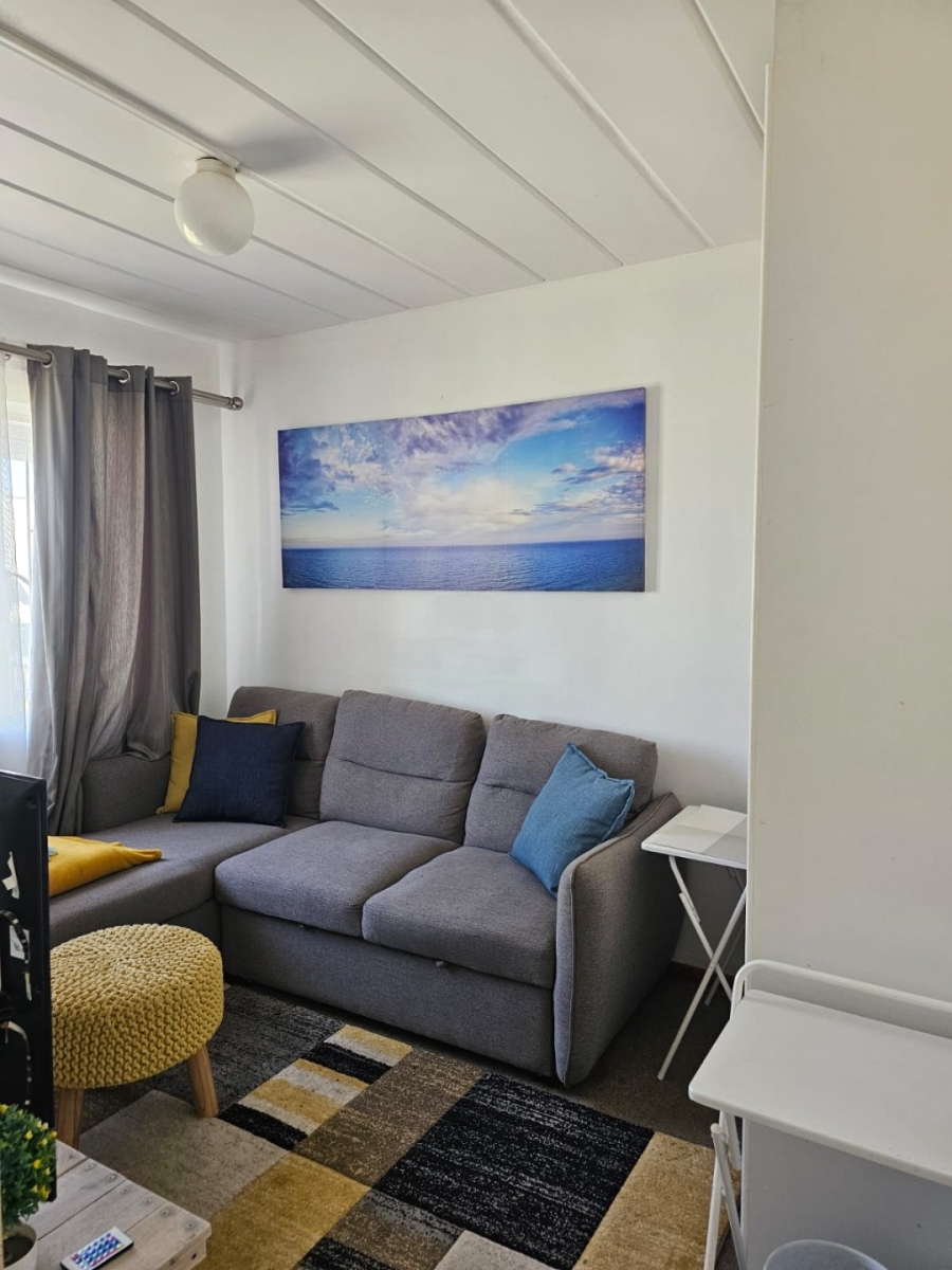 To Let 3 Bedroom Property for Rent in Kannoniers Park North West